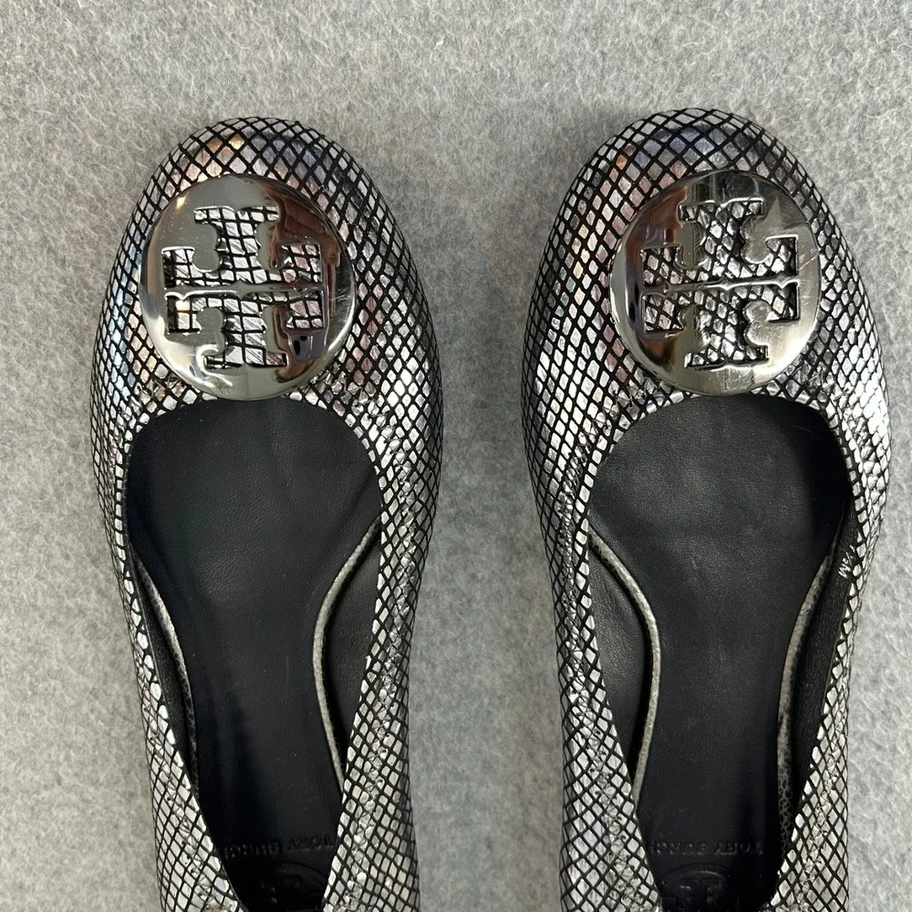 Tory Burch Platinum Silver Embossed Reva Leather Flats Slip On Shoes Size 7.5 M